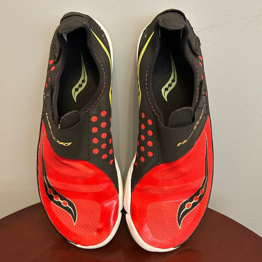 Men's SAUCONY HATTORI Minimalist Running Shoes, size M8 (fits more like M7/7.5)